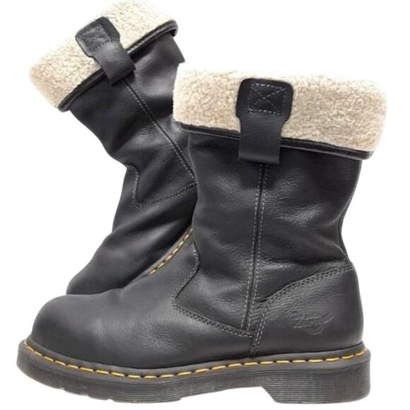 Women's Dr. Martens 2976 Leonore Fur-Lined Black Leather Boots Size 9
